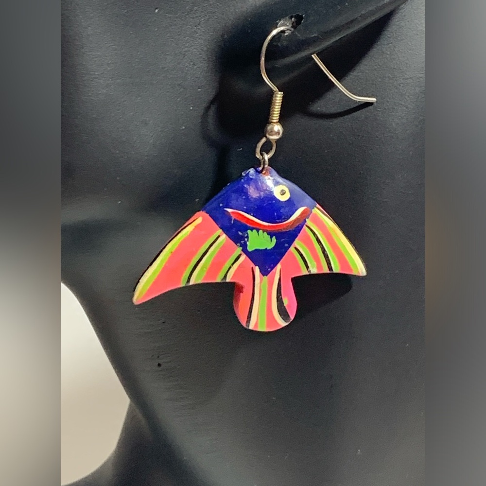 Vintage ‘80’s hand painted brightly colored tropical fish earrings
